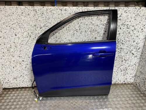 21-24 TOYOTA YARIS CROSS XP210 PASSENGER SIDE FRONT DOOR BLUE PAINT CODE 2VT
