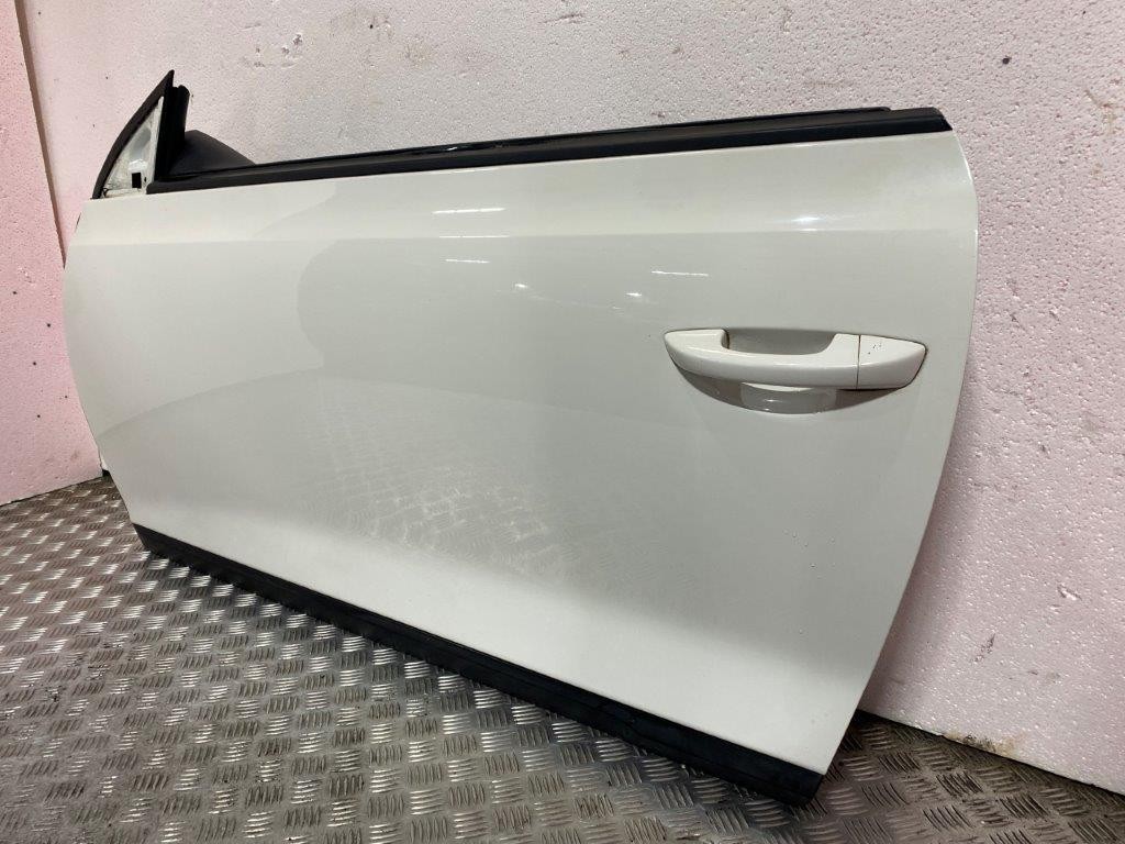 08-14 VW SCIROCCO N/S/F PASSENGER NEAR SIDE FRONT DOOR WHITE PAINT CODE LB9A - Thumbnail 6