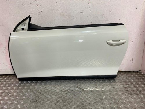 08-14 VW SCIROCCO N/S/F PASSENGER NEAR SIDE FRONT DOOR WHITE PAINT CODE LB9A