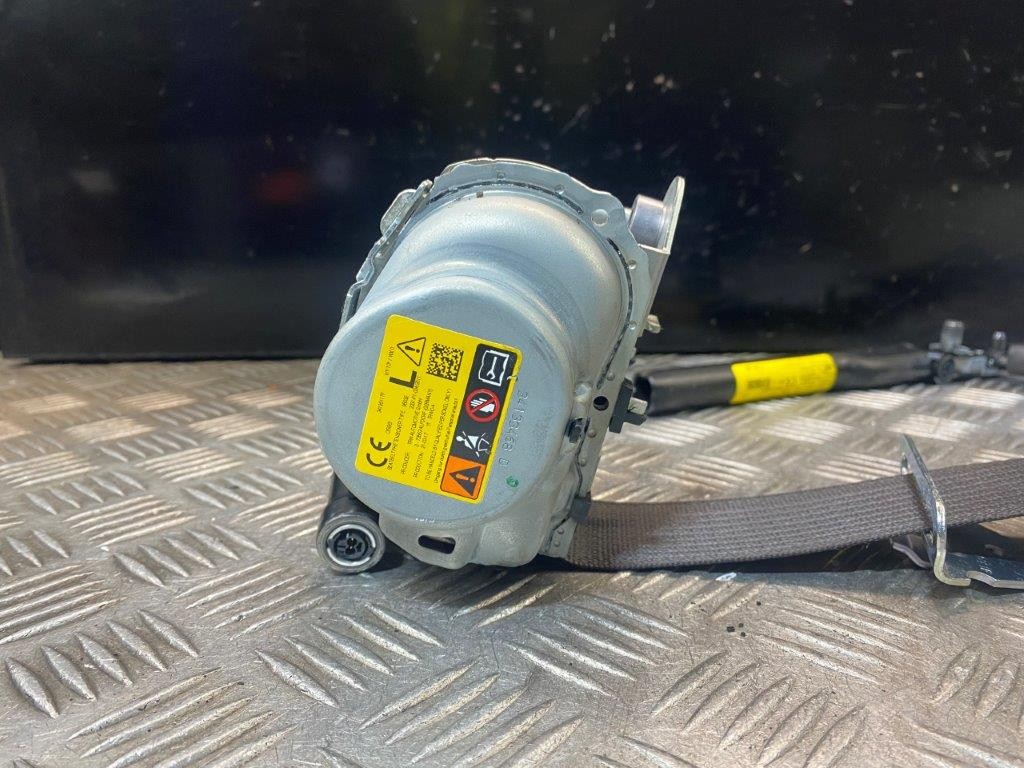 15-19 VAUXHALL ASTRA K MK7 5 DOOR HATCH PASSENGER SIDE FRONT SEAT BELT 39065887 - Thumbnail 3