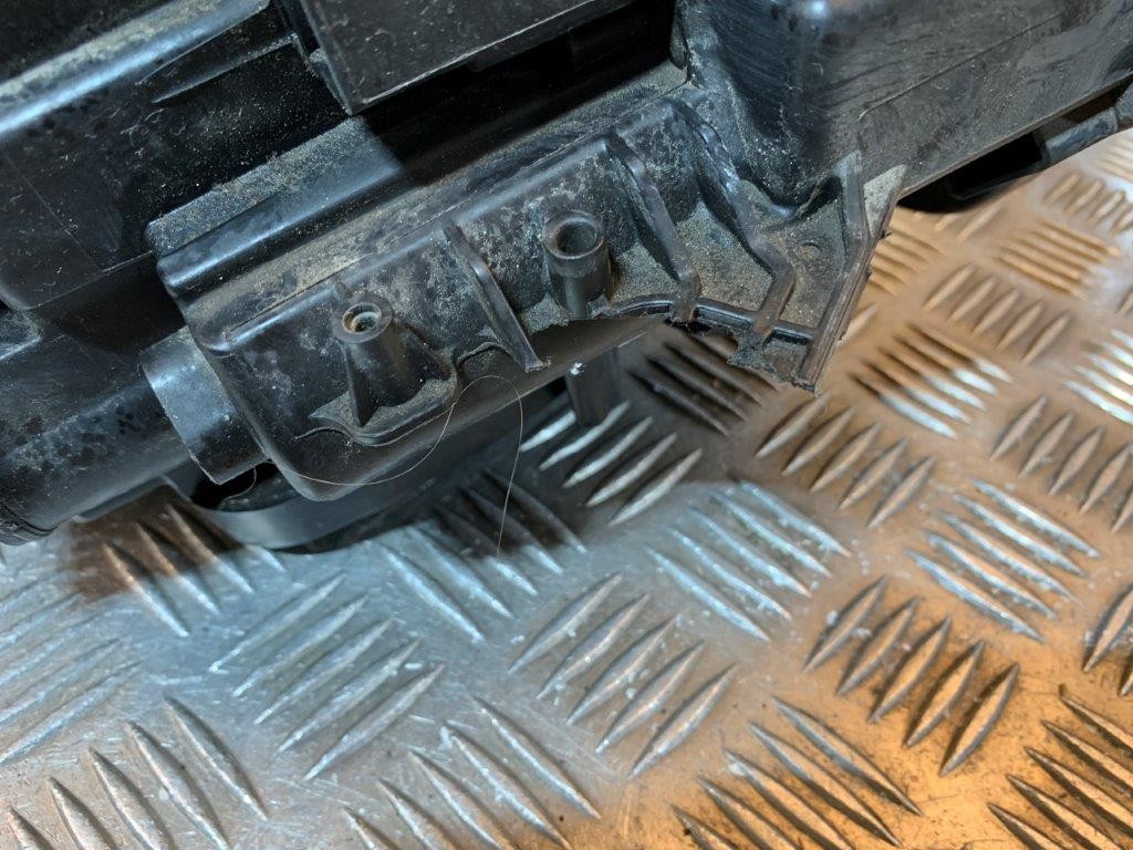 17-20 VAUXHALL CROSSLAND X N/S PASSENGER NEAR SIDE HEADLIGHT (BROKEN LUGS) - Thumbnail 7