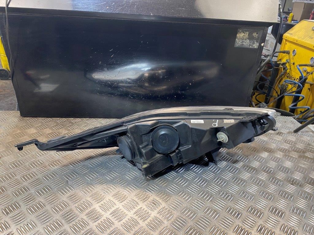 12-17 FORD FIESTA MK7 3/5 DOOR N/S PASSENGER NEAR SIDE HEADLIGHT (PLS READ) - Thumbnail 6