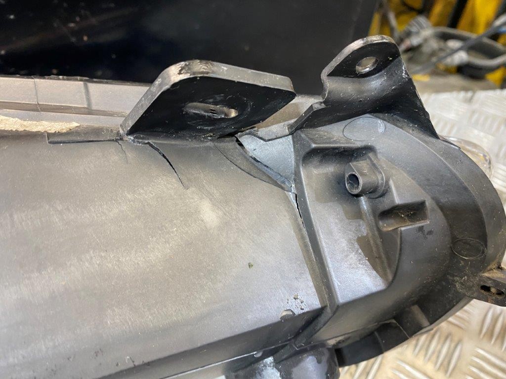 12-17 FORD FIESTA MK7 3/5 DOOR N/S PASSENGER NEAR SIDE HEADLIGHT (PLS READ) - Thumbnail 7