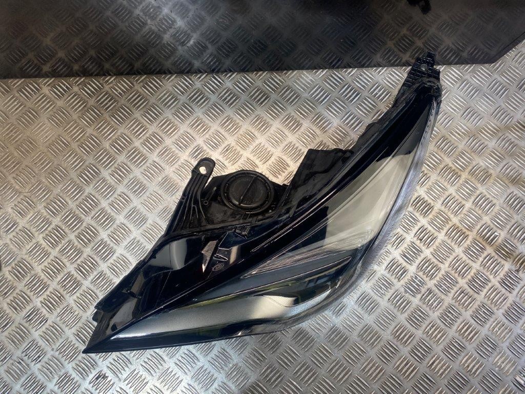 15-19 VAUXHALL ASTRA K MK7 5 DOOR PASSENGER SIDE HEADLIGHT/LED DRL (BROKEN LUGS) - Thumbnail 3