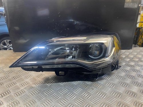 15-19 VAUXHALL ASTRA K MK7 5 DOOR PASSENGER SIDE HEADLIGHT/LED DRL (BROKEN LUGS)