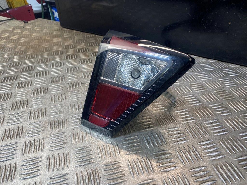 16-20 FORD KUGA MK2 N/S PASSENGER NEAR SIDE REAR LIGHT - Thumbnail 4