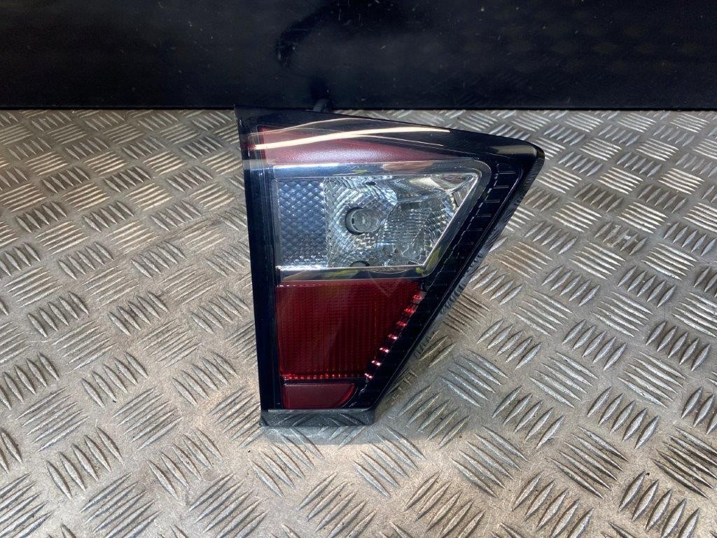 16-20 FORD KUGA MK2 N/S PASSENGER NEAR SIDE REAR LIGHT - Thumbnail 2