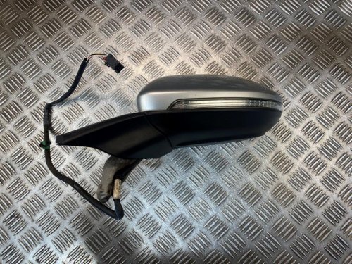 13-19 VW GOLF MK7 3/5 DOOR HATCH PASSENGER SIDE WING MIRROR SILVER LA7W *SCRTACH