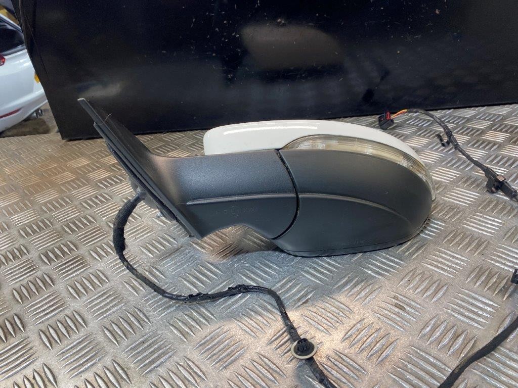 08-14 VW SCIROCCO N/S PASSENGER NEAR SIDE WING MIRROR WHITE PAINT CODE LB9A - Thumbnail 4