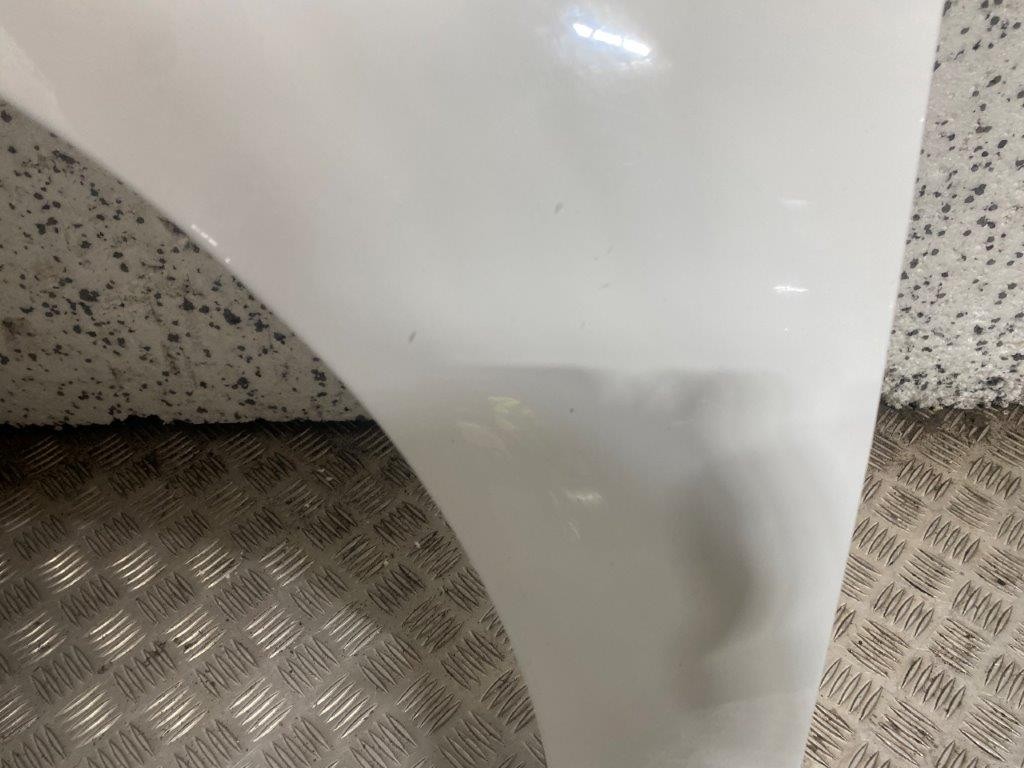 08-17 FORD FIESTA MK7 3/5 DOOR PASSENGER SIDE FRONT WING FROZEN WHITE *SCRATCHED - Thumbnail 7
