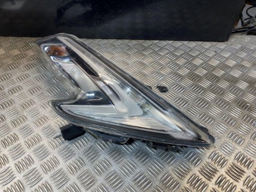14-19 NISSAN JUKE O/S DRIVER OFF SIDE HEADLIGHT (PLS READ)
