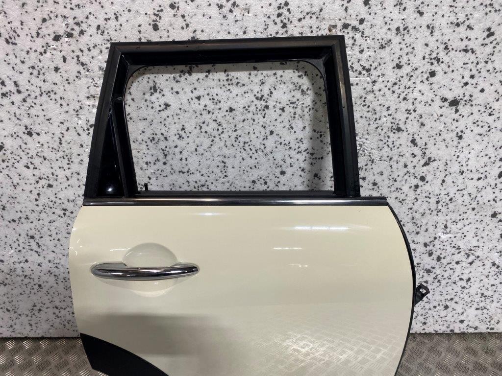 14-18 MINI COOPER D F55 5 DOOR DRIVER SIDE REAR DOOR WHITE PAINT 850 (PLS READ) - Thumbnail 4