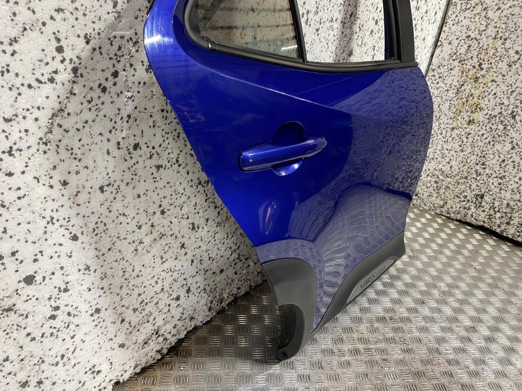 21-24 TOYOTA YARIS CROSS XP210 DRIVER OFF SIDE REAR DOOR BLUE PAINT CODE 2VT - Thumbnail 6