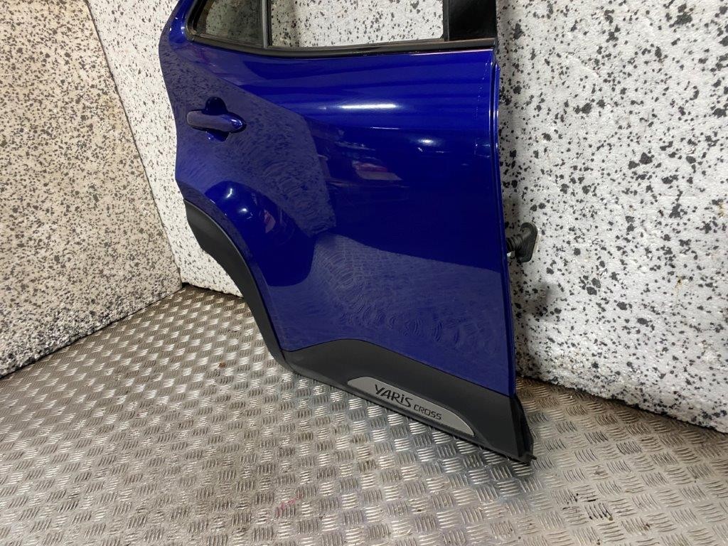 21-24 TOYOTA YARIS CROSS XP210 DRIVER OFF SIDE REAR DOOR BLUE PAINT CODE 2VT - Thumbnail 7