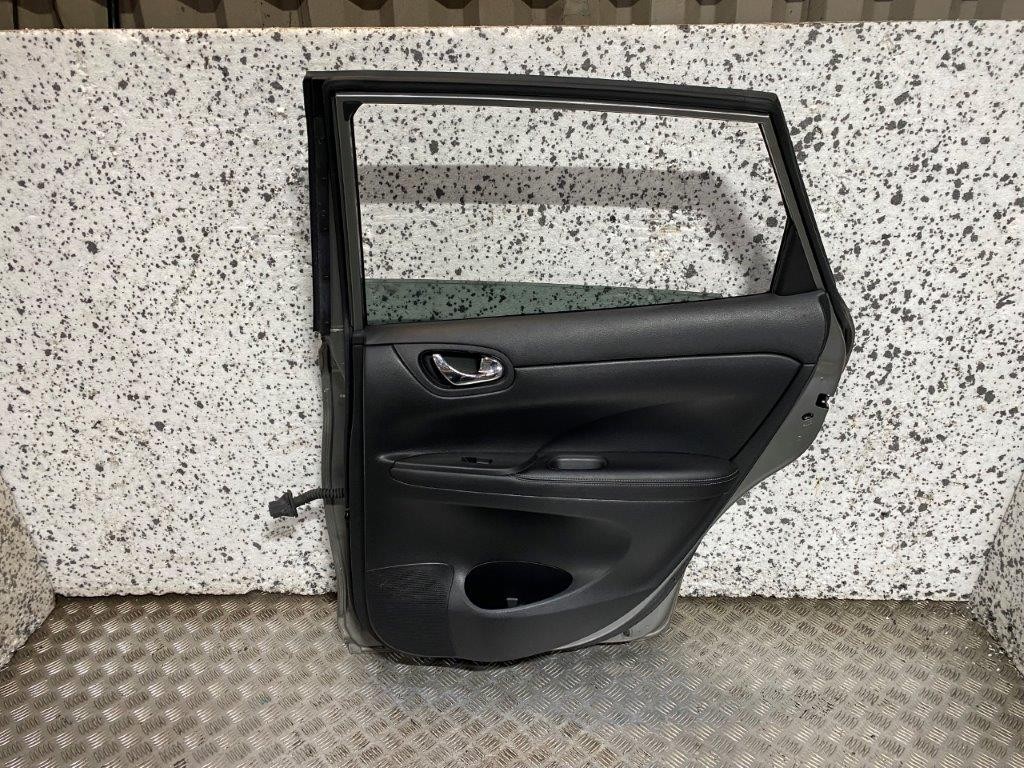 14-18 NISSAN PULSAR C13 DRIVER OFF SIDE REAR DOOR GREY PAINT CODE K51 (SCRATCH) - Thumbnail 10