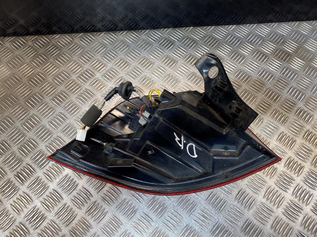 11-17 KIA RIO MK3 5 DOOR O/S DRIVER OFF SIDE TAILGATE INNER REAR LIGHT - Thumbnail 6