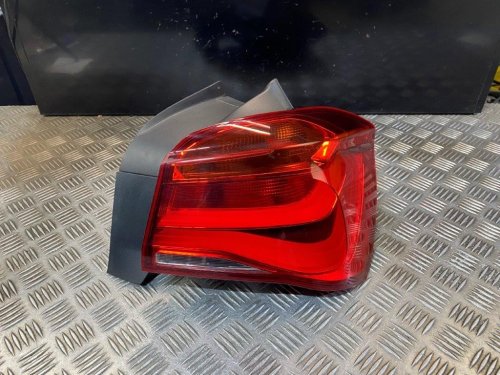 15-19 BMW 116D F20 LCI O/S DRIVER OFF SIDE REAR LIGHT