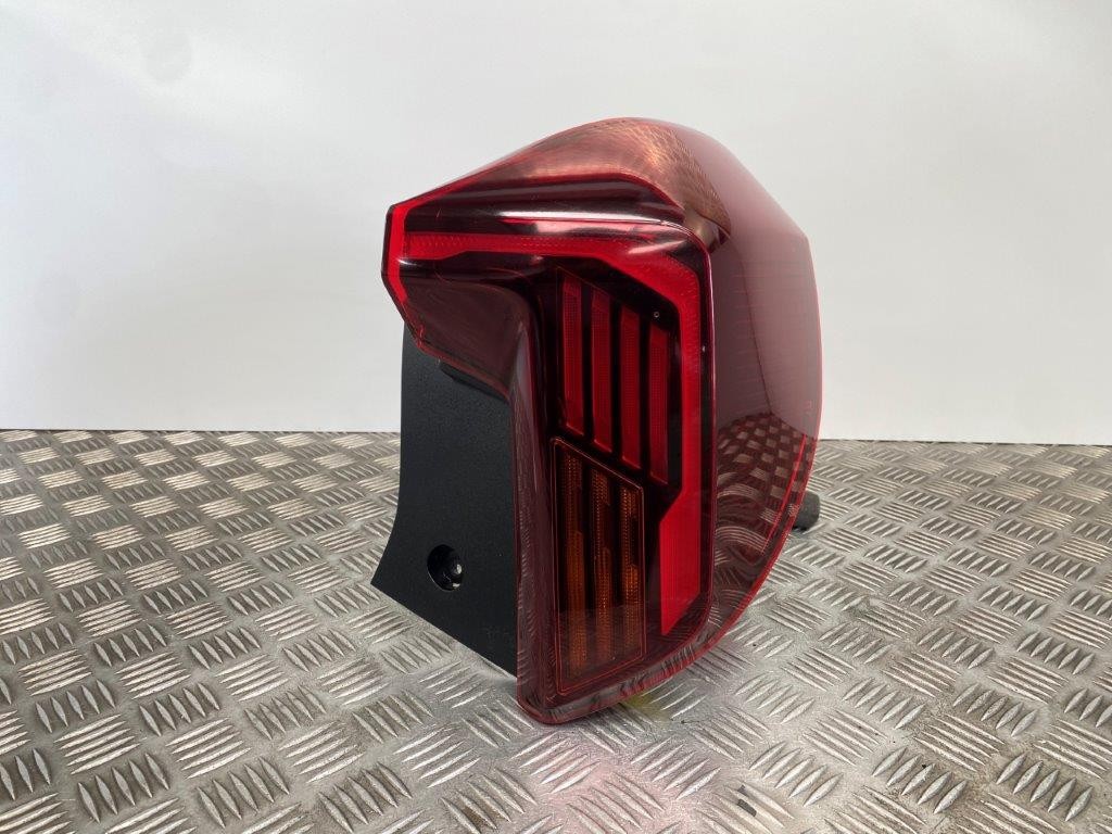 24-27 KIA PICANTO MK3 GT LINE O/S DRIVER OFF SIDE REAR LIGHT (LED LIGHT)