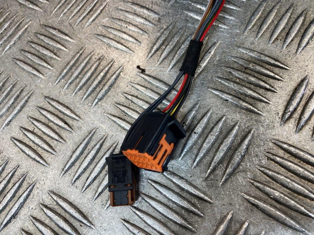 14-21 PEUGEOT 308 MK2 DRIVER SIDE WING MIRROR WHITE PAINT CODE EWP (SCRATCHED) - Thumbnail 8