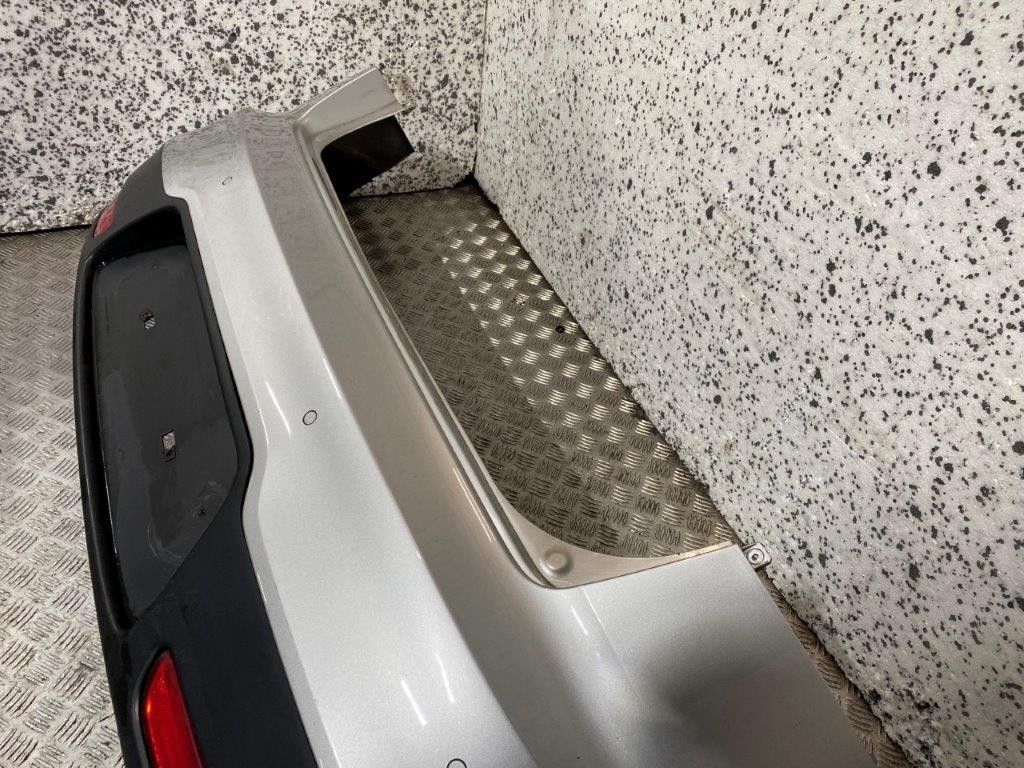 15-17 KIA RIO MK3 5 DOOR HATCH REAR BUMPER SILVER PAINT CODE 3D (PLS READ) - Thumbnail 12