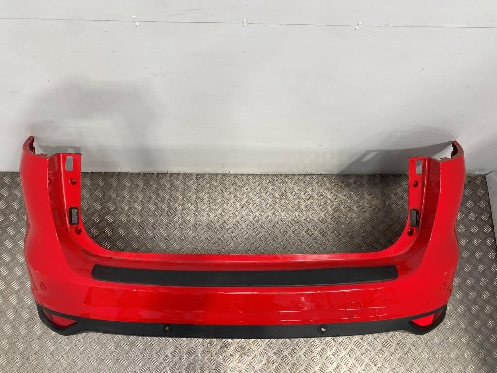 10-15 FORD C-MAX REAR BUMPER RACE RED (SCRATCHED) - Thumbnail 5