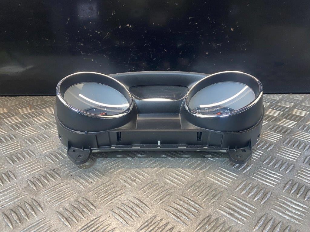 15-19 VAUXHALL ASTRA K MK7 1.4 PETROL MANUAL SPEEDO METER CLOCKS 39102853 - Thumbnail 3