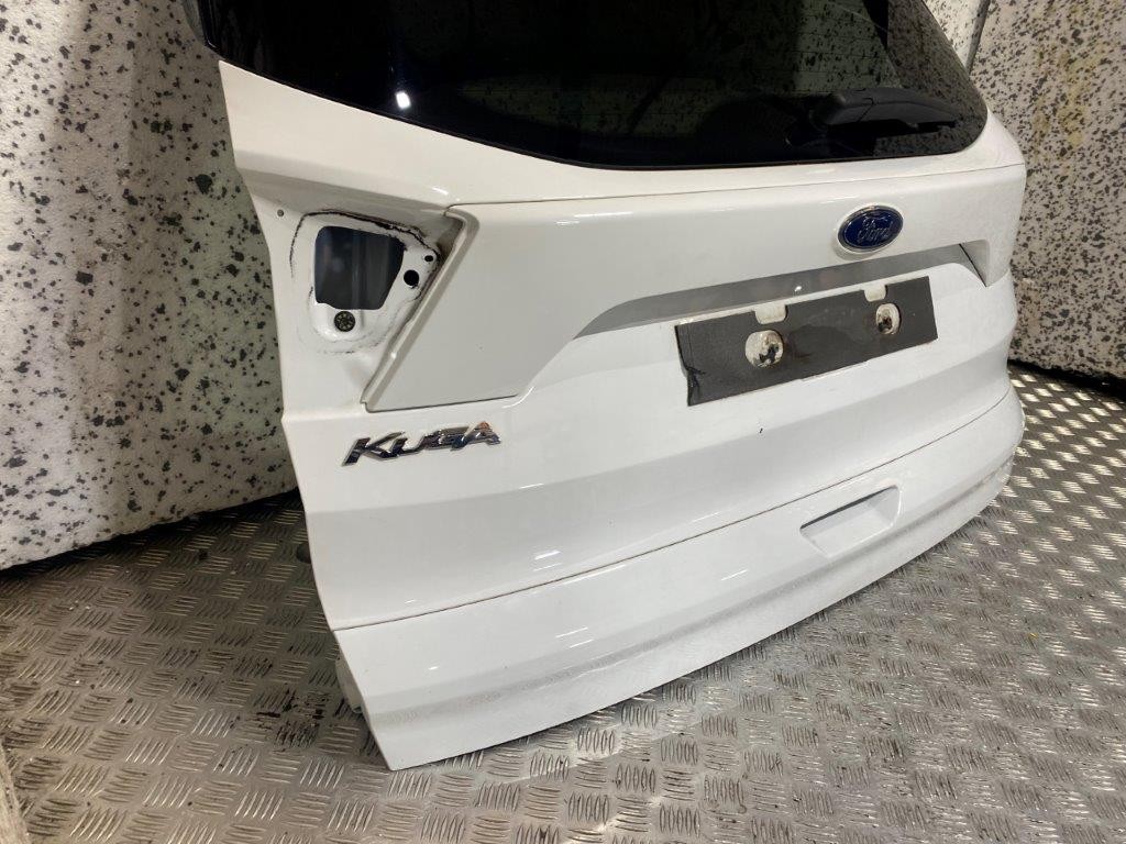 16-20 FORD KUGA MK2 TAILGATE FROZEN WHITE (SCRATCHED) - Thumbnail 6