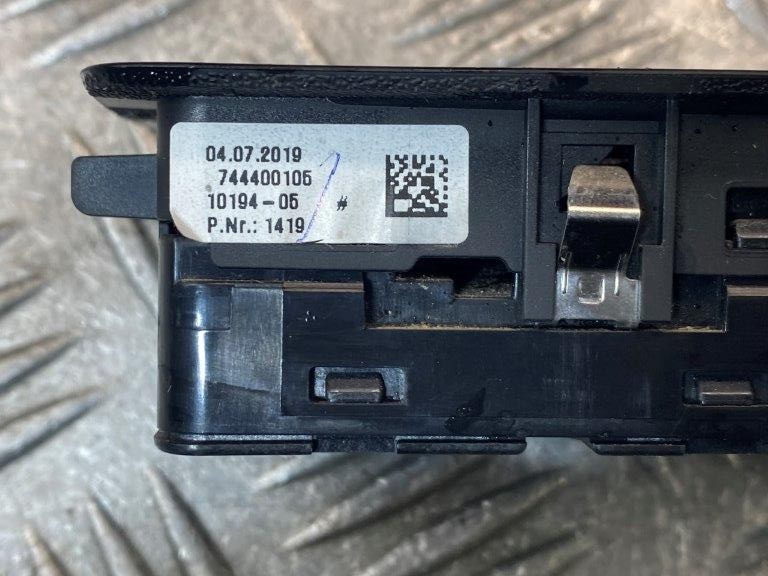 17-21 BMW 218I F23 DRIVER OFF SIDE FRONT WINDOW CONTROL SWITCH PANEL 9461535 - Thumbnail 6