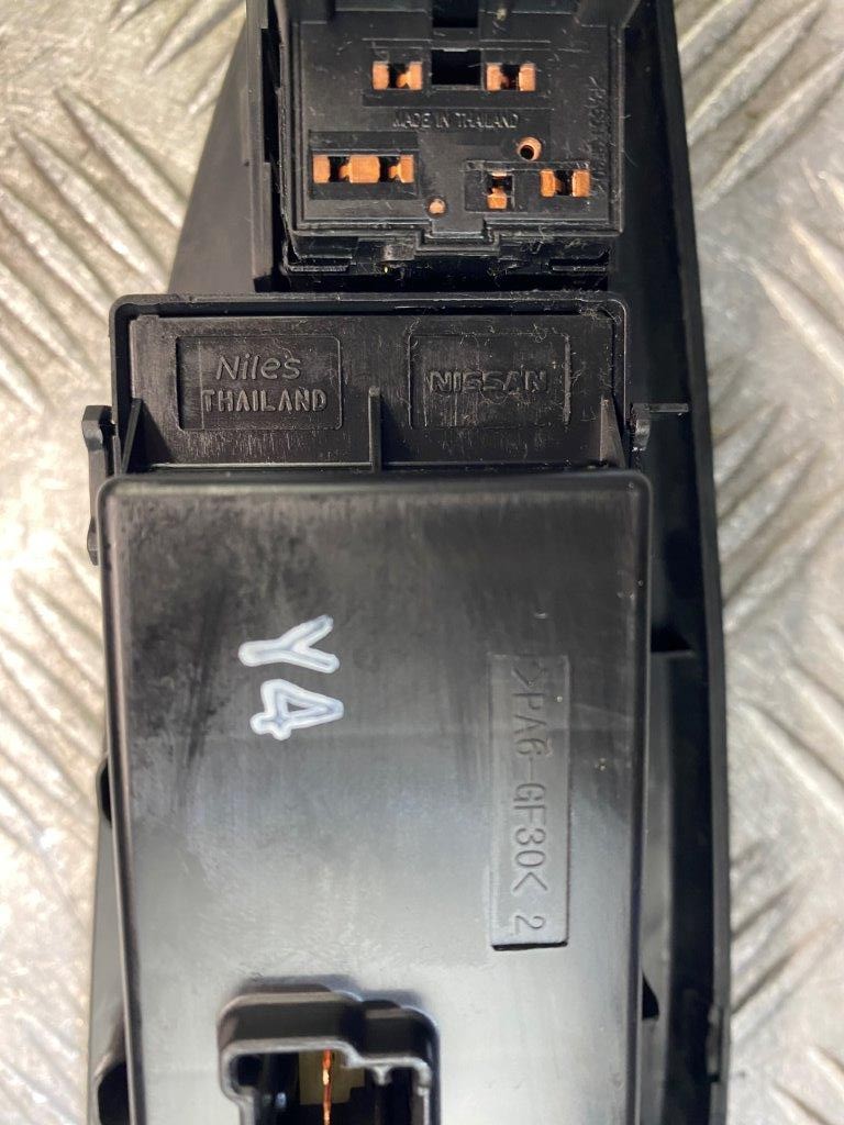 14-18 NISSAN PULSAR C13 DRIVER SIDE FRONT WINDOW CONTROL SWITCH PANEL 254013ZP1A - Thumbnail 6