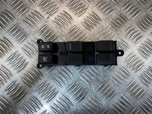 17-20 SUZUKI SWIFT MK3 A2L DRIVER SIDE FRONT WINDOW CONTROL SWITCH 37990-52R80