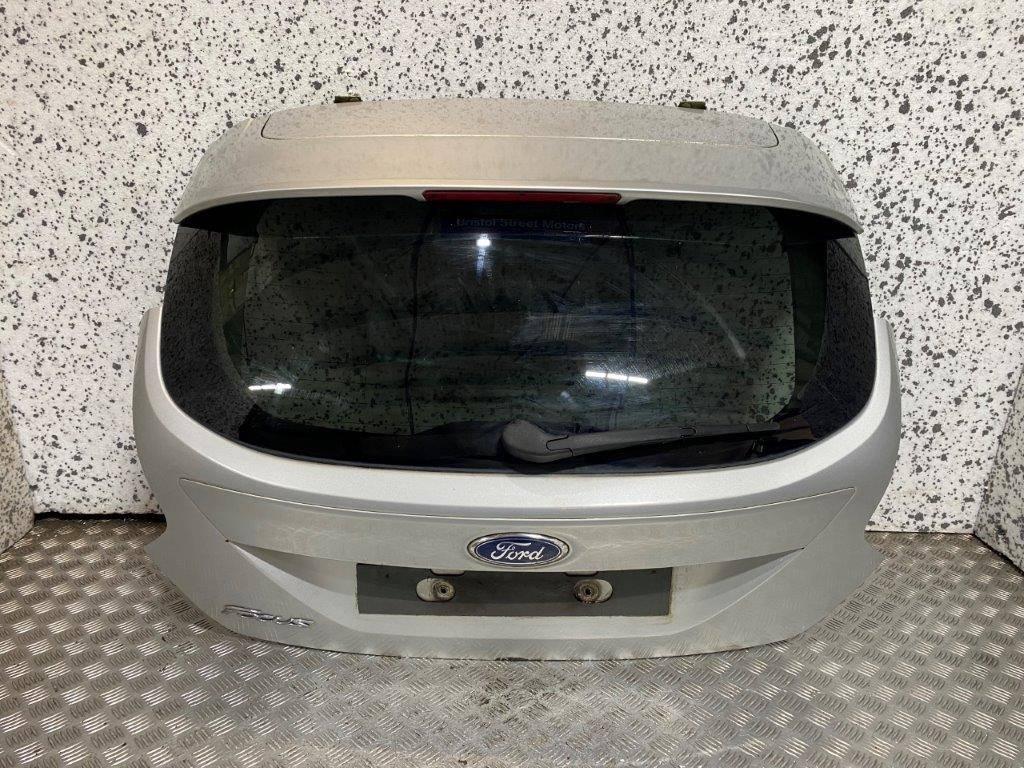 11-15 FORD FOCUS ZETEC 105 C346 5 Door Hatchback MK3 Tailgate Moondust Silver